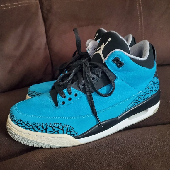 Air Jordan Retro 3  Jordan Retro 3 Powder Blue